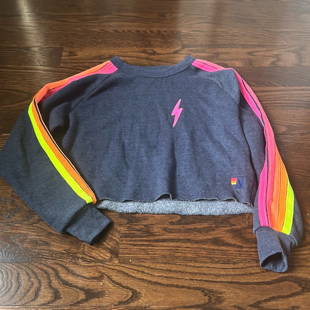 cropped crewneck